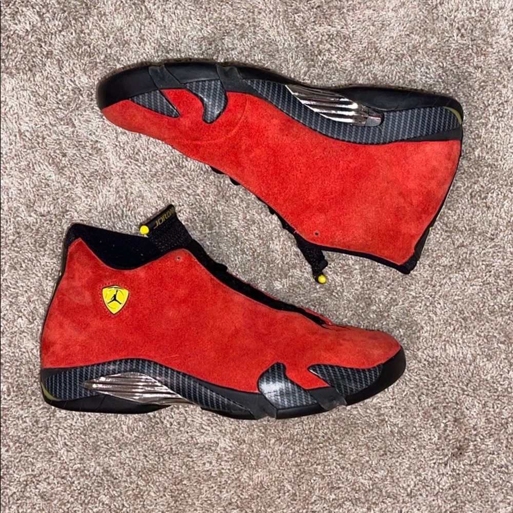 Air Jordan 14 Retro | Ferrari - Picture 4 of 7